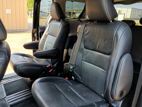 Used 2017 Toyota Sienna SE image 11