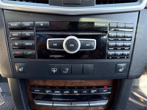 Used 2012 Mercedes-Benz E 350 4MATIC Sedan image 26