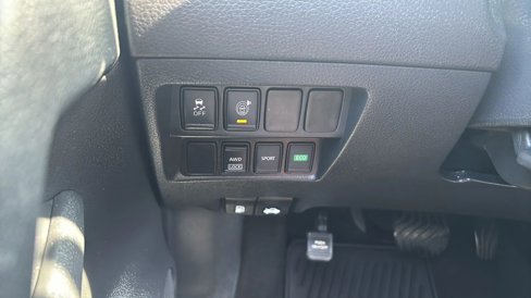 Used 2017 Nissan Rogue SV w/ SV Family Package image 31
