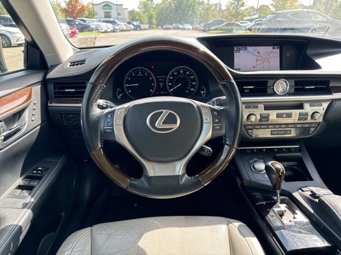 Used 2015 Lexus ES 350 image 11
