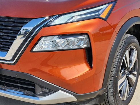 Used 2022 Nissan Rogue Platinum w/ Head-Up Display Package image 8