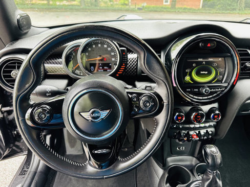 Used 2017 MINI Cooper S image 39