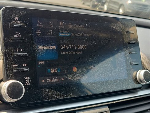 Used 2018 Honda Accord EX image 16