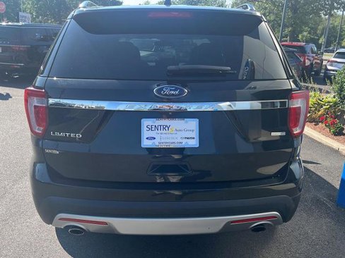 Certified 2017 Ford Explorer Limited w/ Equipment Group 301A image 4