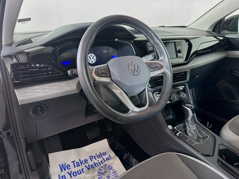Used 2024 Volkswagen Taos S image 9
