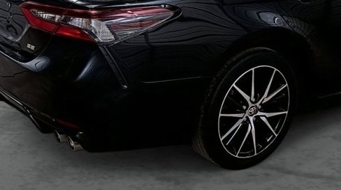 Used 2024 Toyota Camry SE image 11