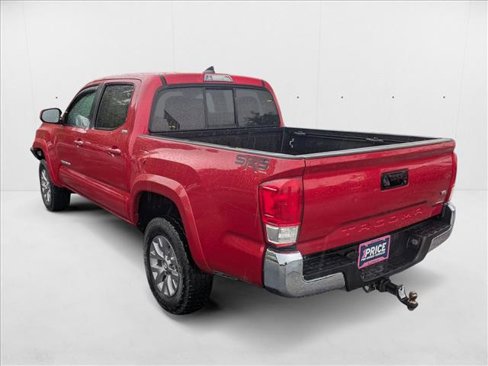 Used 2017 Toyota Tacoma SR5 image 7