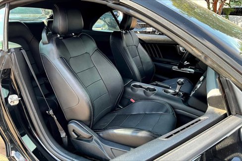 Used 2016 Ford Mustang Premium image 7
