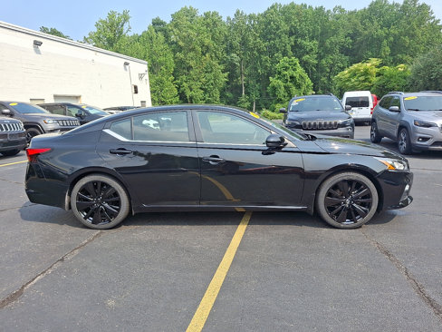 Used 2022 Nissan Altima 2.0 SR image 8