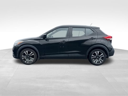 Used 2018 Nissan Kicks SV image 4