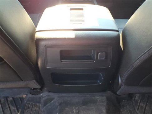 Used 2017 GMC Sierra 1500 SLT image 16