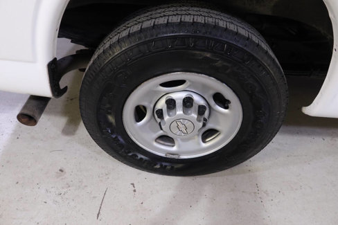 Used 2020 Chevrolet Express 2500 image 29