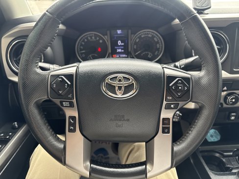 Used 2019 Toyota Tacoma SR5 image 30