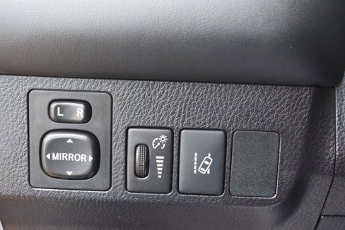 Used 2017 Toyota RAV4 XLE image 28