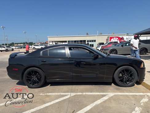 Used 2014 Dodge Charger SXT image 7