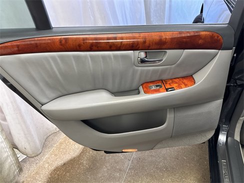 Used 2005 Lexus LS 430 image 20