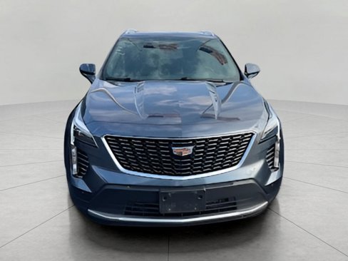 Used 2019 Cadillac XT4 Premium Luxury image 3