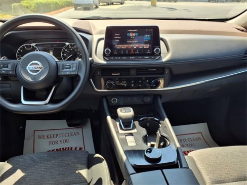 Used 2021 Nissan Rogue S image 10