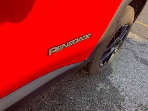 Used 2020 Jeep Renegade Altitude image 12