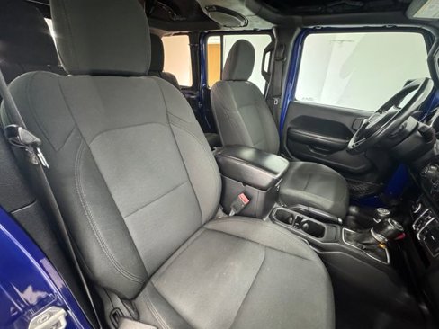 Used 2018 Jeep Wrangler Unlimited Sport S image 39