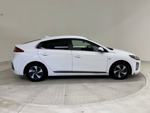 Used 2017 Hyundai Ioniq SEL w/ Tech Package 02 image 4