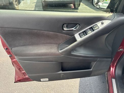 Used 2012 Nissan Murano S image 11