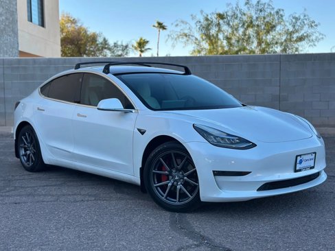 Used 2020 Tesla Model 3 Long Range image 1