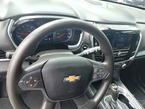 Used 2020 Chevrolet Traverse LS image 11