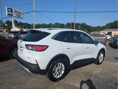Certified 2022 Ford Escape SE w/ Cold Weather Package image 6