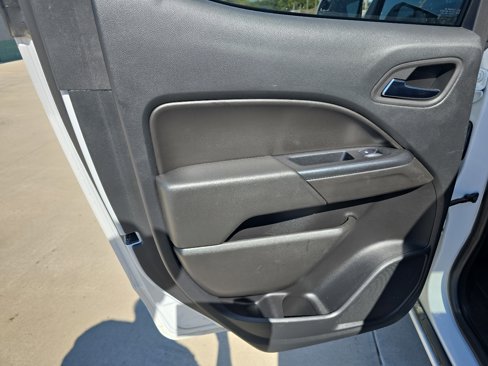 Used 2022 Chevrolet Colorado LT w/ LT Convenience Package image 15