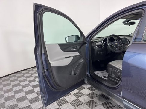 Used 2018 Chevrolet Equinox LS image 16