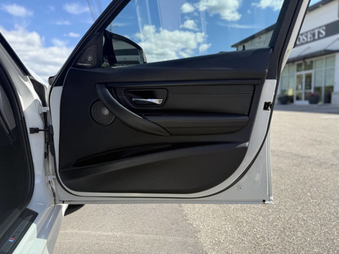 Used 2015 BMW M3 image 24