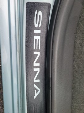 Used 2015 Toyota Sienna LE image 16