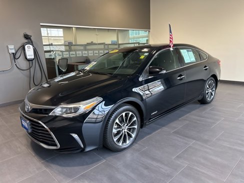 Used 2016 Toyota Avalon XLE Premium image 35