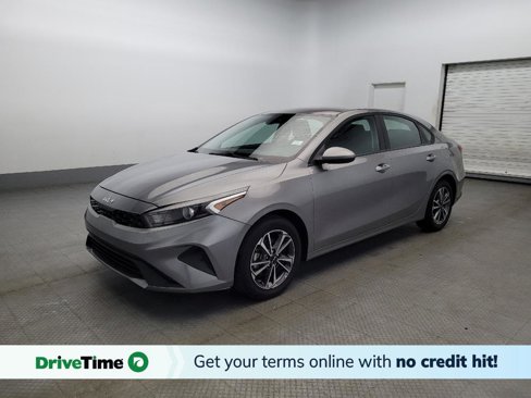 Used 2023 Kia Forte LXS image 1