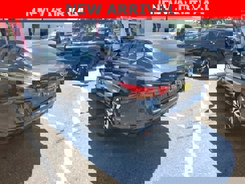 Certified 2021 Nissan Altima 2.5 SV w/ SV Premium Package image 4