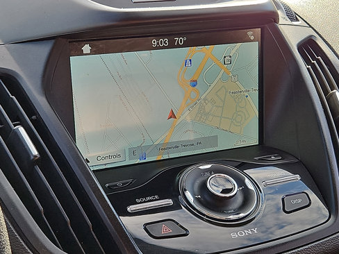 Used 2018 Ford Escape Titanium image 17