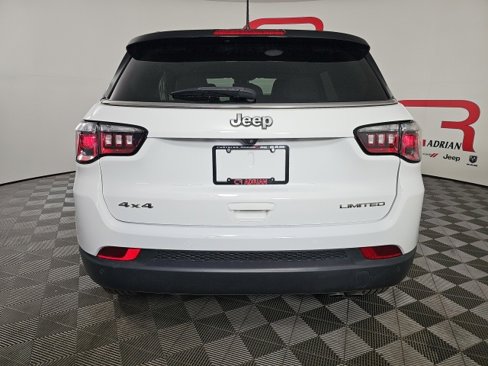 Certified 2022 Jeep Compass Limited image 6