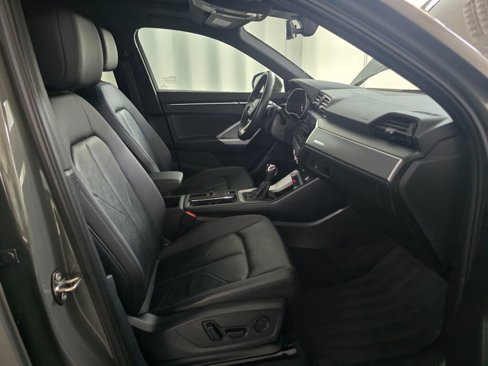 Used 2022 Audi Q3 2.0T Premium w/ Convenience Package image 26