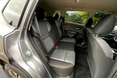 Used 2023 Nissan Rogue SV image 24