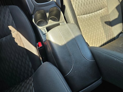 Used 2019 Nissan Rogue SV image 24