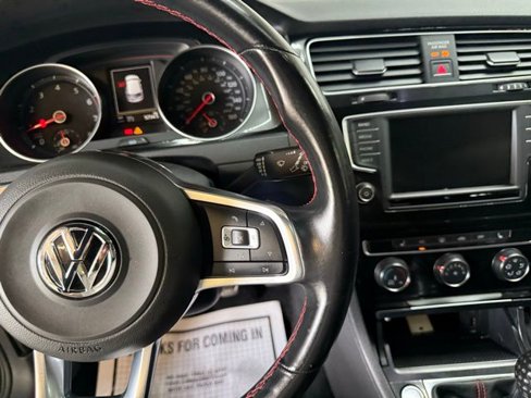 Used 2016 Volkswagen GTI SE w/ Lighting Package (SEL) image 19