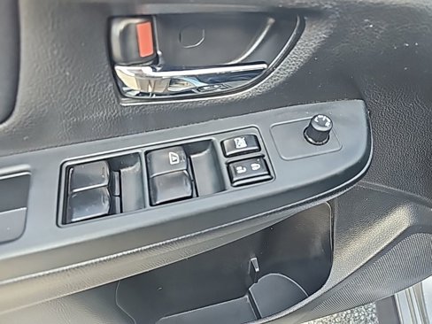 Used 2014 Subaru Crosstrek 2.0i Premium image 18