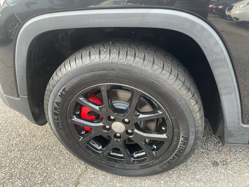 Used 2014 Jeep Cherokee Latitude w/ Cold Weather Group image 7