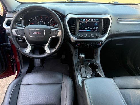 Used 2018 GMC Acadia SLT image 15