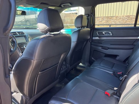 Used 2016 Ford Explorer Limited image 13