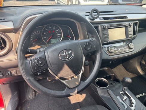 Used 2015 Toyota RAV4 XLE image 13