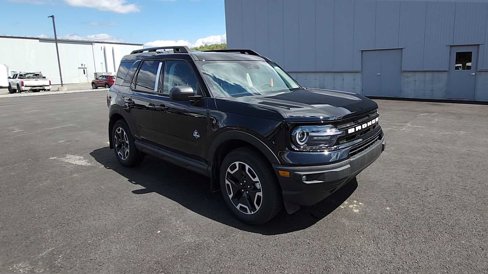New 2024 Ford Bronco Sport Outer Banks image 2