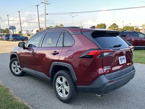 Used 2019 Toyota RAV4 XLE image 7
