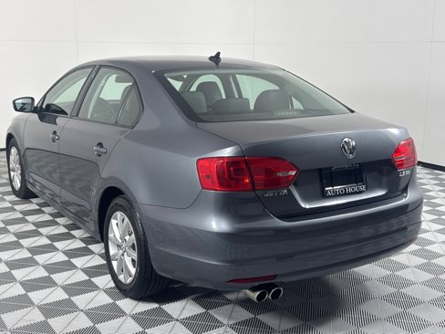 Used 2011 Volkswagen Jetta SE image 6